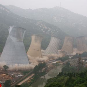 鑾(luan)辮(bian)姕鍙戠數(shù)鍘傛(yong)按濉旂垎(he)鐮存(cun)媶闄(yao)ゅ伐(fa)紼(fu)?